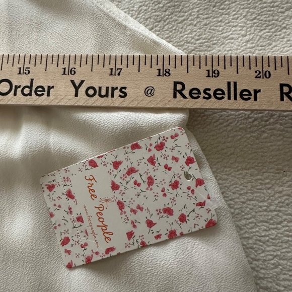 Free People Women's City Lights Cowl Neck Pullover Top Imported Ivory SZ M NWT - Picture 6 of 9